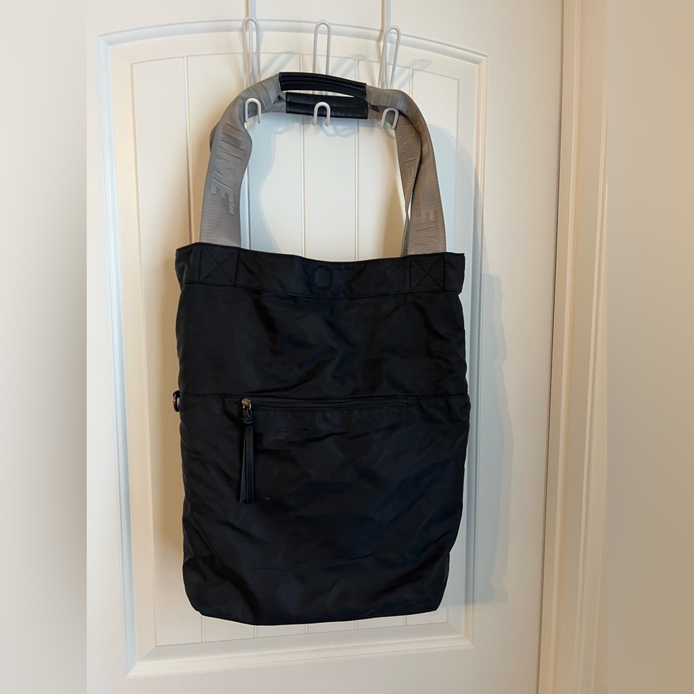 Lifetime Fitness Luxurious Gym Travel Bag